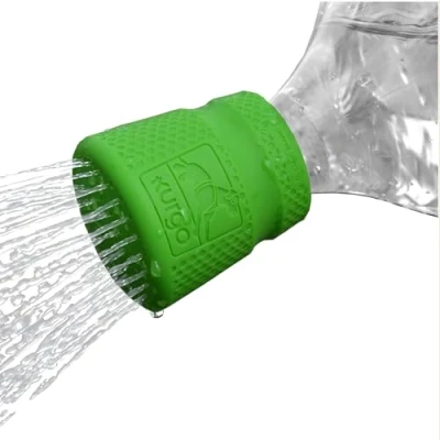 Image de Kurgo Mud Dog Douche Portable en Silicone pour Chien, Accessoire de Voyage Chiens à Utiliser avec Bouteille Pet 2 L, réutilisable, Vert