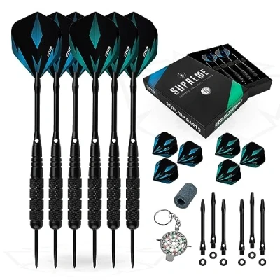 Image de KOTO Supreme Brass Giftset 23g, Manche en Anneau Solide, poignée texturée, Usage Professionnel, Comprend des fléchettes KOTO, flèches et Un étui à