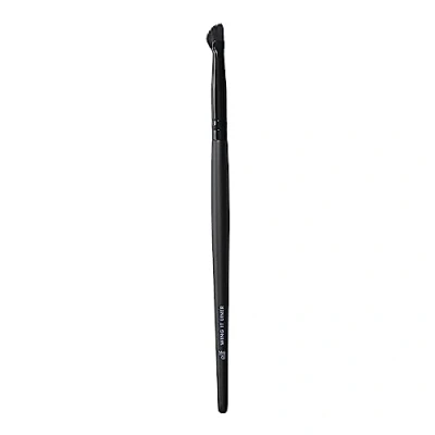 Image de e.l.f. Wing It Pinceau eyeliner incurvé pour créer un eye liner ailé, poignée de contrôle facile, fabriqué avec des poils synthétiques et sans cruauté envers les animaux