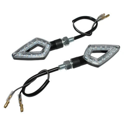 Image de Motodak Clignotant Universel Replay Arrow a LEDs Transparent Noir (14 Oranges) Homologue ce (Paire)