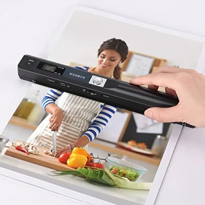 Image de 【Scanner de Documents Portable】 MUNBYN Scanner Poche avec SD 16GB, 900 DPI Resolution, sans Fil, Mini A4/Sélection Format JPG/PDF LCD Noir