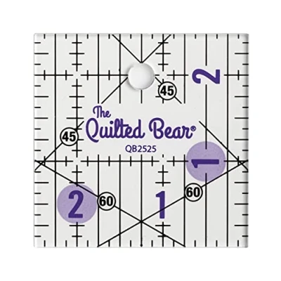 Image de The Quilted Bear Règles de matelassage Règle et couture en acrylique transparent antidérapant avec lignes noires claires angles 30, 45 60 degrés (6,4 x 6,4 cm).