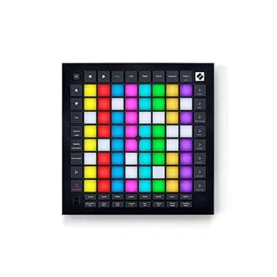 Image de Novation Launchpad Pro [MK3] Séquenceur et contrôleur matriciel MIDI pour Ableton Live, Logic votre matériel, avec 64 pads RVB sensibles, jeu dynamique des notes, modes Chord Scale