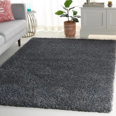 Image de Tapis rectangulaire d&#039;intérieur hirsute tissé , collection California Shag, SG151, en gris foncé, 160 X 229 cm pour le salon, la chambre ou tout autre espace intérieur par SAFAVIEH.