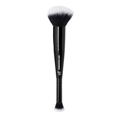 Image de e.l.f. Cosmetics Complexion Duo Brush, 2 In 1 Vegan Makeup Tool, Flawlessly Applies Concealer &amp; Foundation