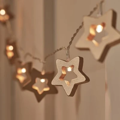 Image de Lights4fun Guirlande Lumineuse en Forme d&#039;Étoile à 20 LED Blanc Chaud Pour Chambre d&#039;Enfant avec Minuterie et Télécommande