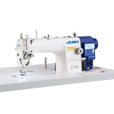 Image de JUKI DDL 7000A Machine à coudre industrielle Coupe fil Entièrement automatique COMPLET (avec table et rack)