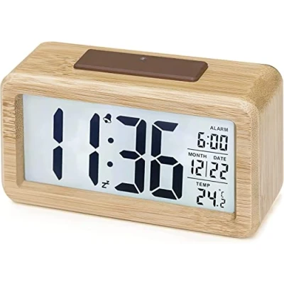 Image de aboveClock Réveil Numérique, Matin LCD Horloge Digitale avec Affichage Date, Température, Fonction Snooze, Numérique Alimenté par Batterie【3 Piles AAA Nécessaires】（Bambou）