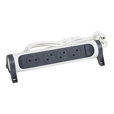 Image de Legrand Rallonge 4X2P+T Surface avec Interrupteur et Cordon 3M 3G 1.5MM² Blanc/Noir