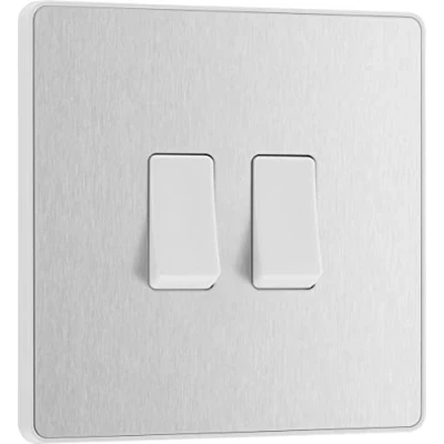 Image de BG Electrical PCDBS42W Double interrupteur mural 2 voies Plaque avant sans vis Bords arrondis Acier brossé 20 A 16 AX