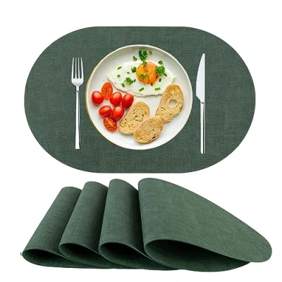 Image de Sets de Table en Cuir PU lavables,Résistants à La Chaleur,Antidérapants,Lot 4 pour Manger,Cuisine,Noël Vert