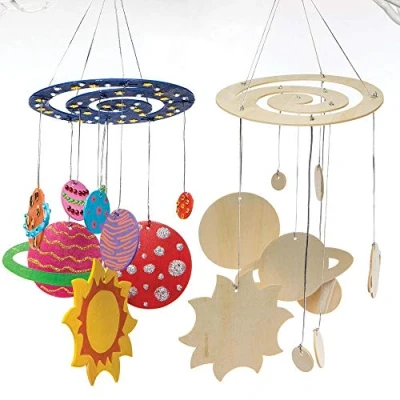 Image de Baker Ross Ltd AR676 Kit Mobile en Bois avec Système Solaire