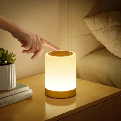 Image de FOMYHEARD Lampe de chevet tactile à intensité variable, 4 modes &amp; 256 couleurs RVB Changement LED veilleuse enfants, d&#039;allaitement rechargeable par USB, table sans fil pour la chambre
