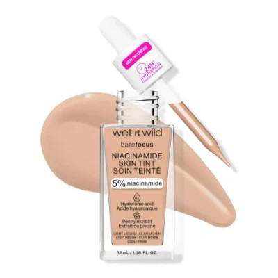 Image de Wet n Wild Bare Focus Niacinamide Skin Tint, Fond de Teint Léger avec Formule Modulable, Enrichi en Acide Hyaluronique et Vitamine E pour un Look Radieux, Light Medium Sand