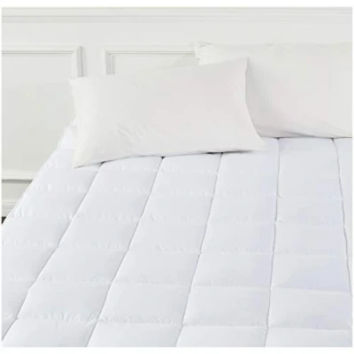 Image de Amazon Basics Sur matelas doux avec rembourrage en microfibre polyester et élastiques, 160 x 200 30 cm, Blanc