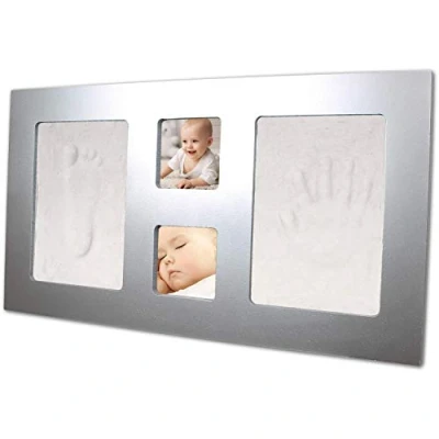Image de Happy Hands grand cadre photo &amp; set d&#039;empreintes de mains pour deux bébé ou empreintes pieds (dimensions : 43 x 23,5 cm, manipulation facile, y compris pâte à modeler douce), argent