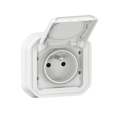 Image de LEGRAND Prise Etanche IP55 avec Terre Plexo 2P+T 16A Complète Volet Pour Pose En Encastré Griffes Fabriqué France Blanc