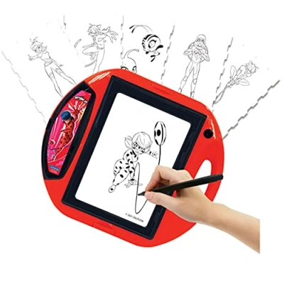 Image de Lexibook Miraculous Projecteur à Dessins, 4 tampons, 10 modèles, écran Lumineux, 1 Stylo Inclus, Jouet Artistique et créatif pour Filles garçons, Rouge/Noir, CR310MI