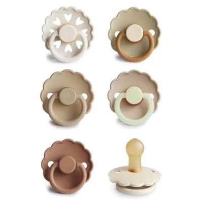 Image de FRIGG Multipack Sucettes en Latex Lot de 6 Caoutchouc Fabriqué au Danemark Sans BPA Tétine Cerise Symétrique (Cinnamon Charm, Taille 1 (0 Mois))