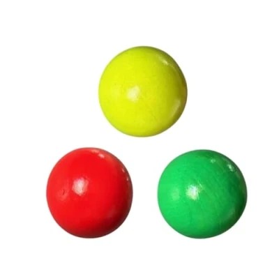Image de Cochonnets Fluo Pétanque Lot de 3 Bois Rouge, Jaune, Vert Durable