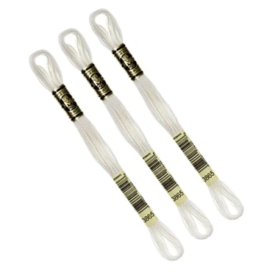 Image de DMC Lot de 3 échevettes BLANC CASSÉ, Fil à broder Mouliné 117MC, 100% coton S&#039;adapte toutes techniques et tous supports, idéal point croix