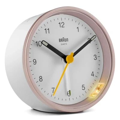 Image de Braun Réveil analogique Classique avec Fonction Snooze et lumière, Mouvement à Quartz Silencieux, bip de l’Alarme en Crescendo, Blanc Rose, modèle BC12PW.