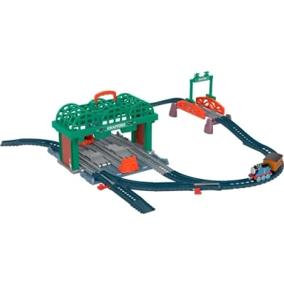 Image de Thomas et ses Amis la Gare des Quatre Vents avec coffret de jeu 2 en 1 mallette rangement, locomotive un wagon, Jouet Enfant, Dès 3 ans, HGX63