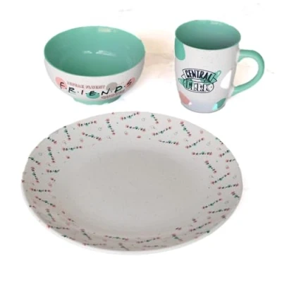 Image de Friends Service de table 3 pièces (design Simply Friends) 325 ml, tasse à café, assiette et bol dans un coffret cadeau Produit officiel