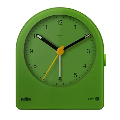 Image de Braun Réveil analogique Classique avec répétition (Fonction Snooze) et rétroéclairage continu, Mouvement Silencieux à Quartz, bip de l’Alarme en Crescendo, modèle BC22GN Vert