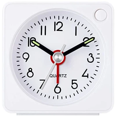 Image de YouJabz réveil analogique Classique de Voyage avec Fonction Snooze et lumière, Mini réveil, Taille compacte, sans tic tac, Mouvement à Quartz Silencieux