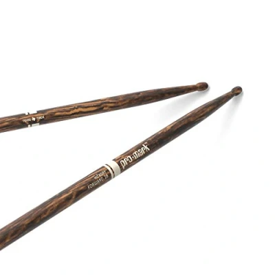 Image de ProMark Baguette Batterie Classic Forward 2B Baguettes FireGrain Pas de vibrations excessives Finition laquée, Pointe Bois ovale, hickory 1 Paire