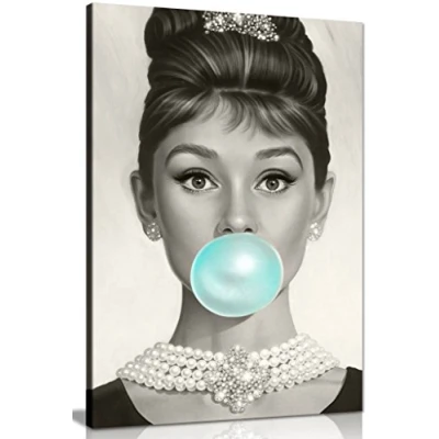 Image de Panther Print Toile murale représentant Audrey Hepburn avec une bulle de chewing gum bleue (61 x 40,6 cm)