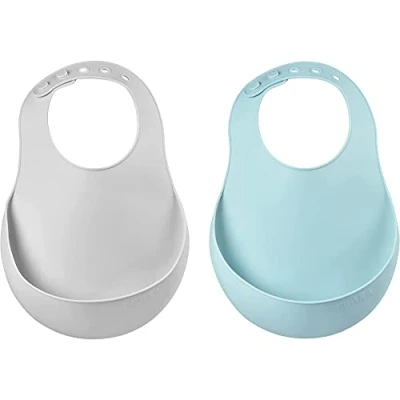 Image de BÉABA, Lot de 2 Bavoirs pour Bébé en Silicone Imperméable, Tour cou ajustable, Large poche rattrape aliments, Souple, Léger, Ultra doux, Facile à nettoyer, Light mist/Airy green