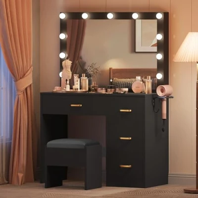 Image de YITAHOME Coiffeuse avec Miroir, 4 tiroirs, tabouret, éclairage, Prise de Courant, Noire (Table Maquillage, Coiffeuse, Table vanité)