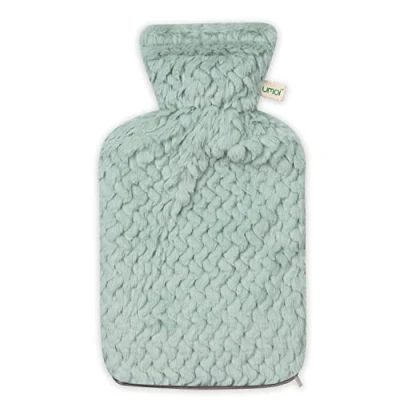 Image de bouillotte 2 litres en caoutchouc naturel avec housse fourrure synthétique douce fermeture éclair, certifiée BS1970:2012 nouveau modèle (Vert Menthe)