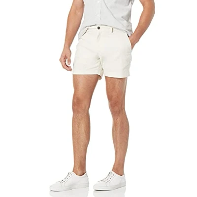 Image de Amazon Essentials Short Oxford Léger Confortable et Extensible à Coupe Slim 13 cm (Anciennement Goodthreads) Homme, Blanc Crème, 36W