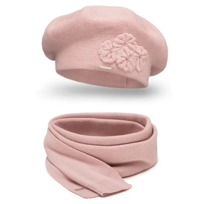 Image de VIVISENCE Femme Béret Et Écharpe pour L&#039;automne l&#039;hiver Ensemble en Laine avec Application Florale Style Classique Confortable Élégant Parfait Lhiver Cadeau, Rose Clair,Taille Unique