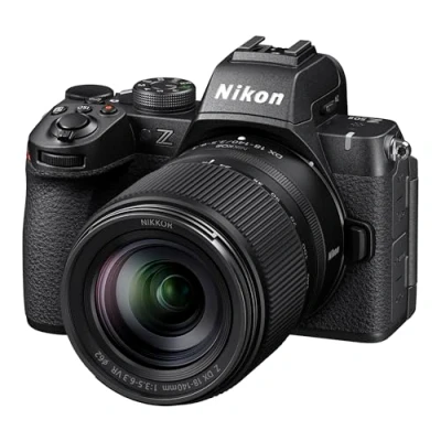 Image de Nikon Hybride KIT Z 50II + DX 18 140mm VR, capteur APS C 20,9 MP, vidéo 4K jusqu&#039;à 30 i/s, écran Tactile et orientable, viseur Lumineux