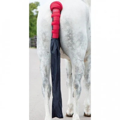 Image de Shires Protege Queue Rembourré avec Sac Rouge