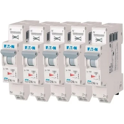 Image de EATON 109130 PLGC4 C16/1N DISJONCTEUR MODULAIRE PH/N Blanc MANETTE GRISE 1P+N / 16 A COURBE C Raccordement direct sans vis 5 disjoncteurs