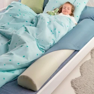 Image de BANBALOO Barrière Pare Chocs de lit/Garde Corps sécurité en Mousse avec Housse antidérapante, imperméable,système antichute pour Les Enfants,Les bébés, Lits pliants. Coussin Passif.