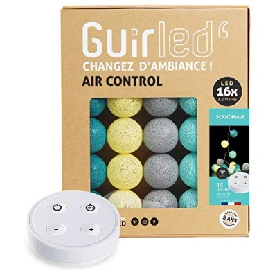 Image de GuirLED Guirlande lumineuse boules coton LED USB Télécommande sans fil Veilleuse bébé 2h Adaptateur secteur double 2A inclus 4 intensités 16 1.6m Scandinave