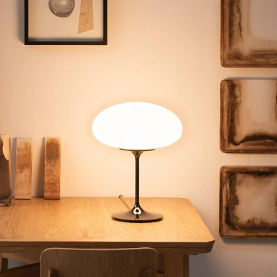 Image de GUBI Stemlite lampe à poser, noire chromée, 42 cm