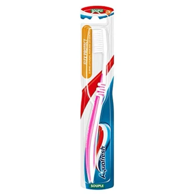 Image de Aquafresh, Brosse à Dents Flex Protect, Souple, Doux Sur Les Gencives, Pour Des Gencives Plus Saines et Une Haleine Fraiche, Couleur Aléatoire