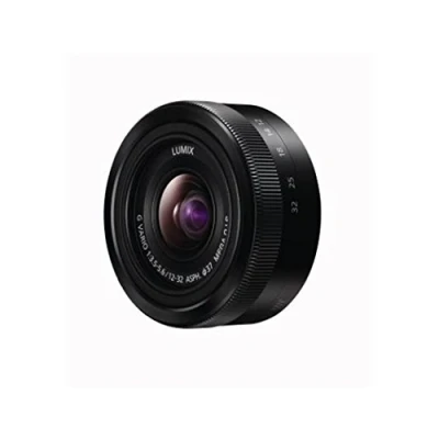 Image de Panasonic Lumix 12 32mm F3.5 5.6 Objectif Zoom Standard H FS12032E K (Grand angle 12mm, Stabilisé, equiv. 35mm : 24 64mm) Noir Compatible monture Micro 4/3 &amp; Olympus