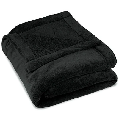 Image de CelinaTex Couverture Moelleuse XXL 220 x 240 cm Noir canapé Chaude Salon Douce Microfibre Polaire Oeko TEX Montreal