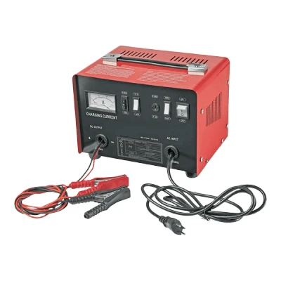 Image de MILWAUKEE REDLITHIUM M12 18 AC 4932459205 Chargeur de batterie 12V 2.0, 3.0, 4.0, 5.0, 5.5, 6.0, 8.0, 9.0Ah