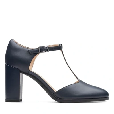 Image de Clarks Femme Freva85 Bar Escarpins, Bleu Marine, 42 EU