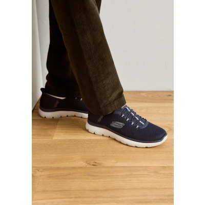 Image de Skechers Sport Summits Baskets basses, Homme, Taille: 42.5, Navy Textile