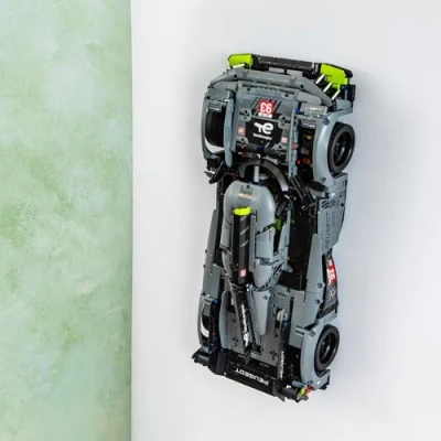 Image de Brickify Support mural compatible avec Lego Technic Peugeot 9X8 24H Le Mans Hybrid Hypercar 42156 Fabriqué au Royaume Uni Voiture non incluse